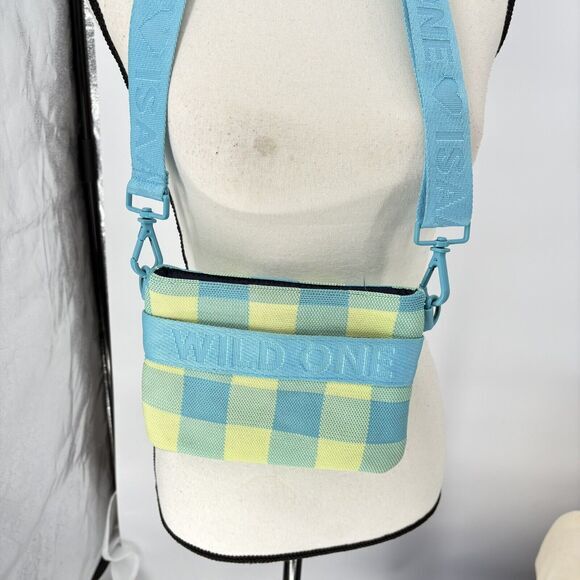 Wild One Isaac Mizrahi Dog Treat Pouch Cosmopolitan  Blue Green Poop Bag Carrier - Picture 1 of 5